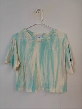 champion aqua teal & ivory tie dye stripe cropped short sleeve tee shirt top 🩵